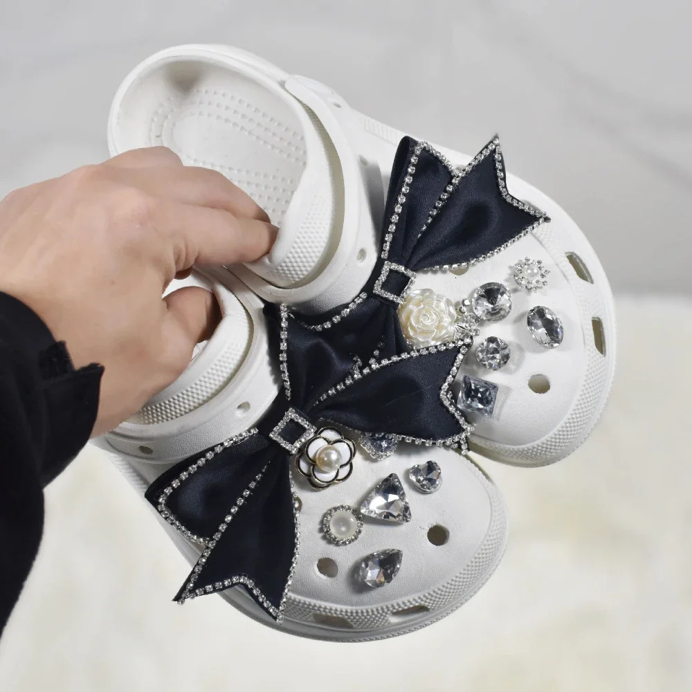 Shoe Charm DIY Camellia Pearl Diamond Bow Decorative Buckle for Hole Shoes Charm Set Accessories Childrens and Girls Gifts 241213