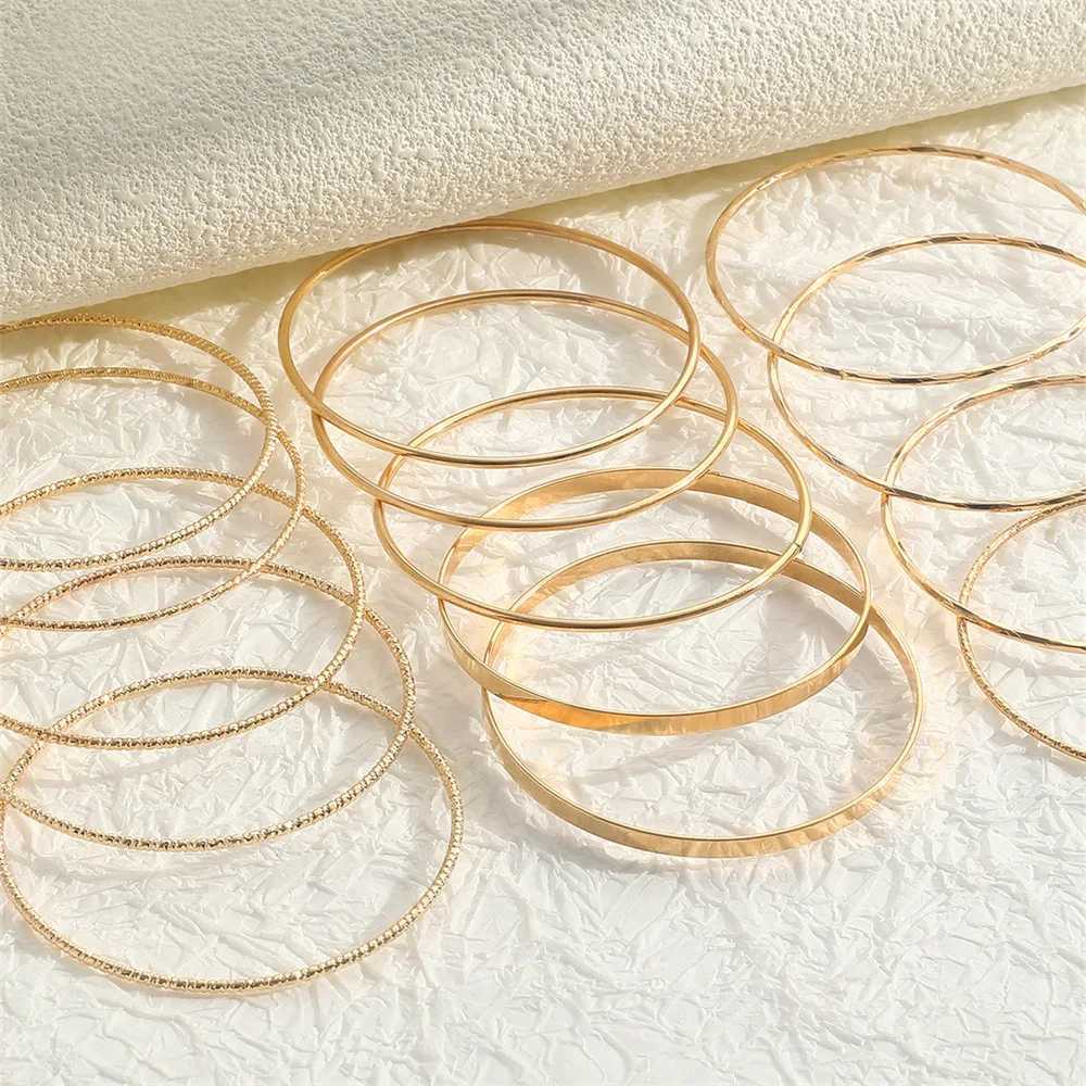 Vintage Exaggerate Wide Bracelet Set for Women Gold Color Smooth Surface Irregularity Multi-Piece Set Bangle Couple Jewelry GiftXJ241214