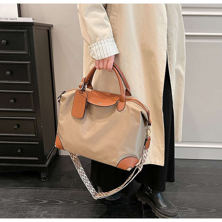 New Nylon Lightweight Handheld Dumpg Bun For Women, Trendy And High End, Color Contrasting Single Shoulder Crossbody Bag