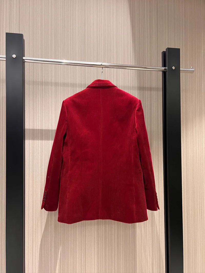 AutumnWinter Womens Suit Fashion and Exquisite College Wind Light Core Velvet Elegant Single breasted Coat 241209