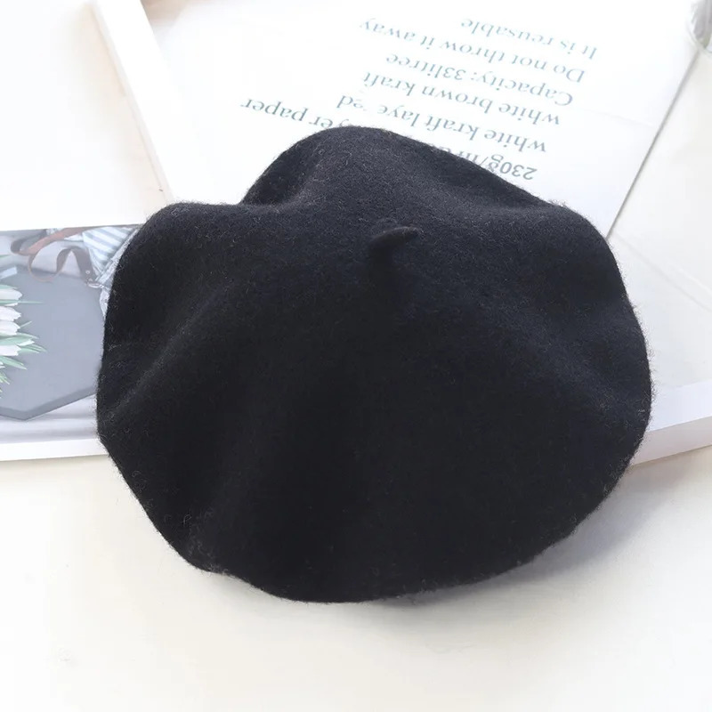 Winter hat womens beret painted autumn winter flat bottomed French artist girl retro warm casual 241210