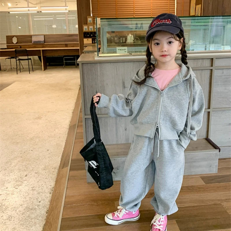 Girls Coat Pants Kids Suits 2PCSSet Cotton 2024 Fashion Spring Autumn Cotton Tracksuit School Suits Christmas Gift Children Cl 241213