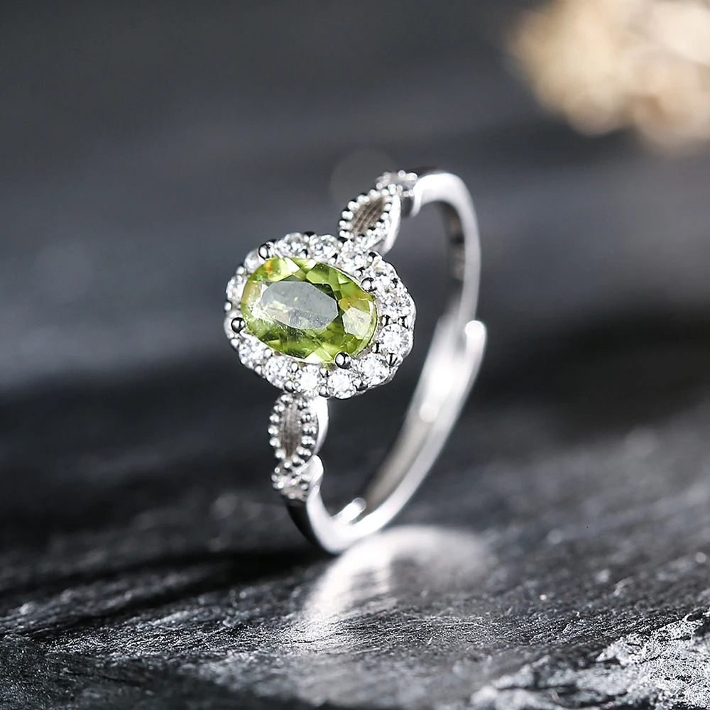 S925 sterling silver ring paired with natural mineral crystal Peridot womens ring adjustable size wedding jewelry accessory 241214