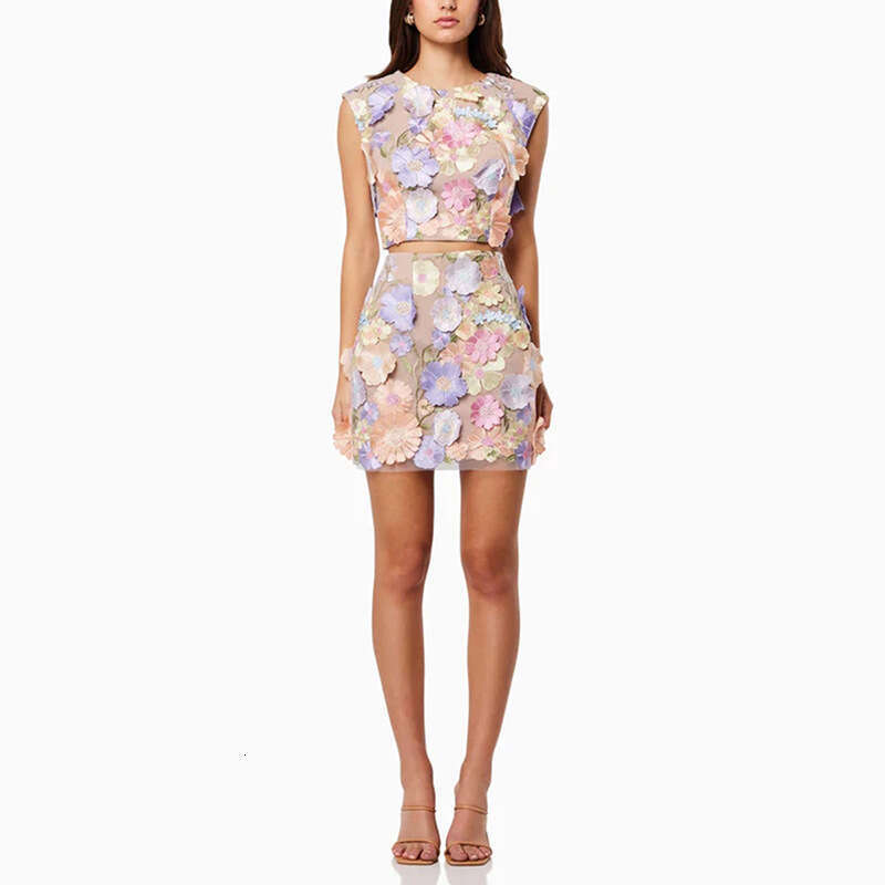 Spring Women's Dress High-End Embroidery Hook Wer Two-Piece Sleeveless Short Top, Hip Hing Skirt Set