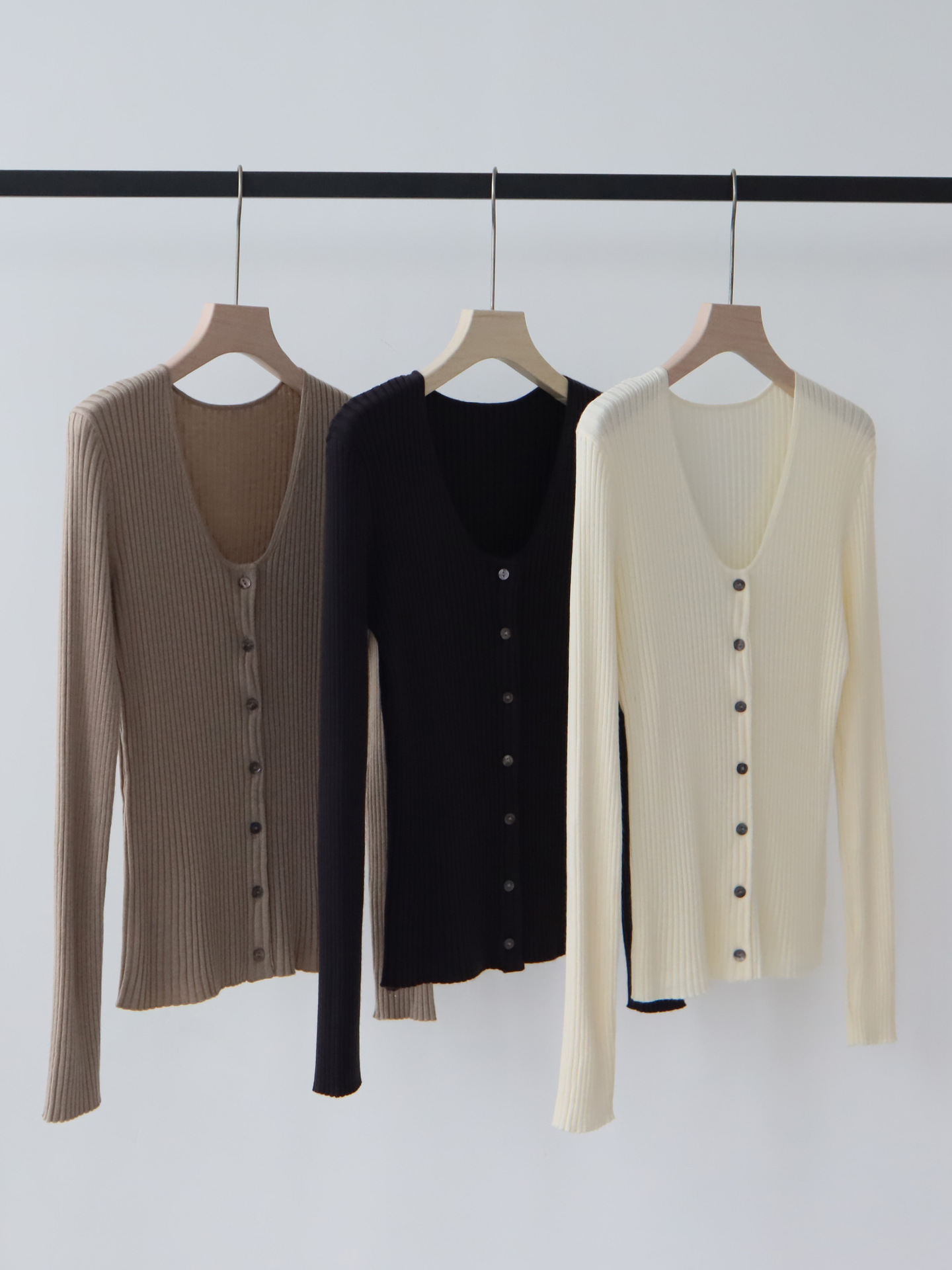 XZ30501 Women's Wool Blend Pleated Pullover with Soft Half Turtleneck