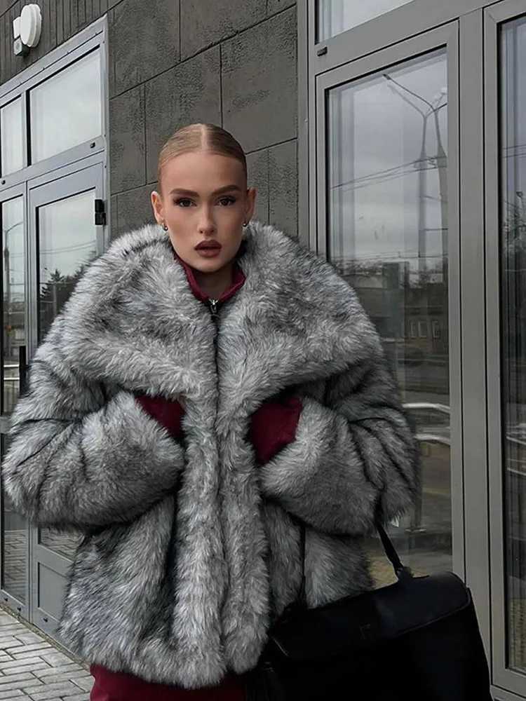 Luxury solid large collar fluffy faux fur coat for womens fashion long Slve oversized plush warm coat 2024 winter womens T-shirt X241214