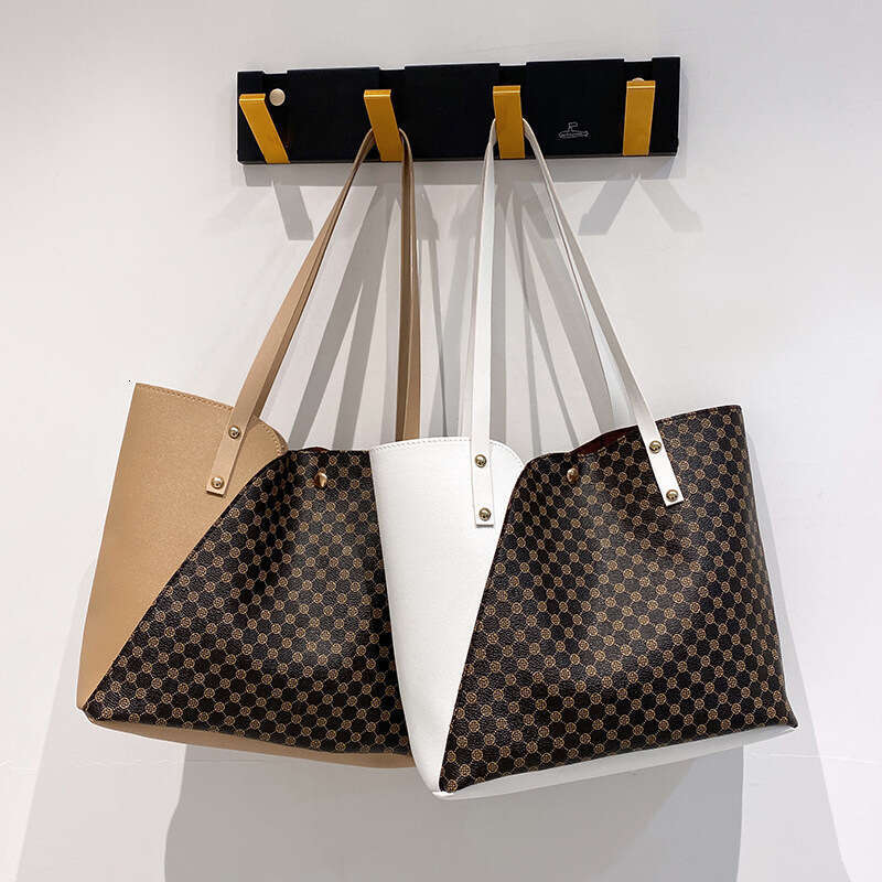 Fashionable Tote Handbags, Foreign Trade Women's Shopping Bags, Trendy And Versatile Mommy Bags