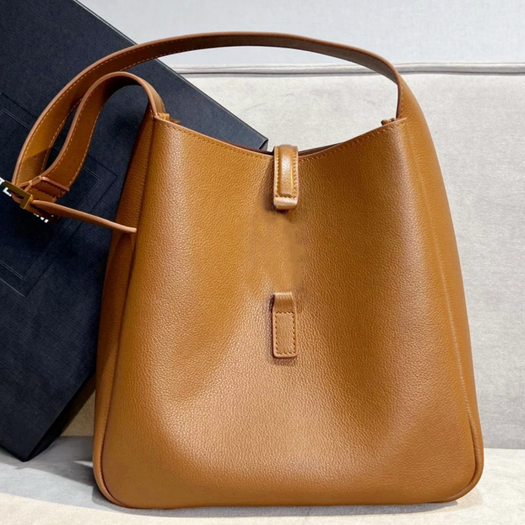 Suede leather winter Clutch shearling bag Black Designer tote handbag Luxury Womens mens Shoulder bag Classic Underarm bucket bag Brown Crossbody Purse Duffel Bags