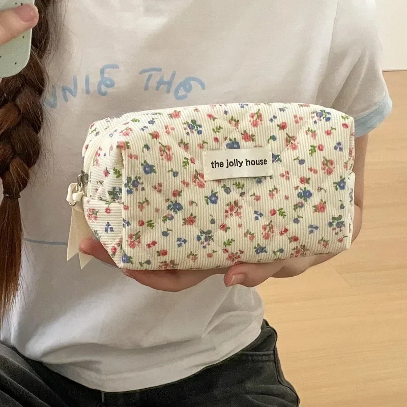 2024 vintage floral womens makeup bag womens cosmetics travel storage bag handbag large capacity bedding cotton handbag 241212