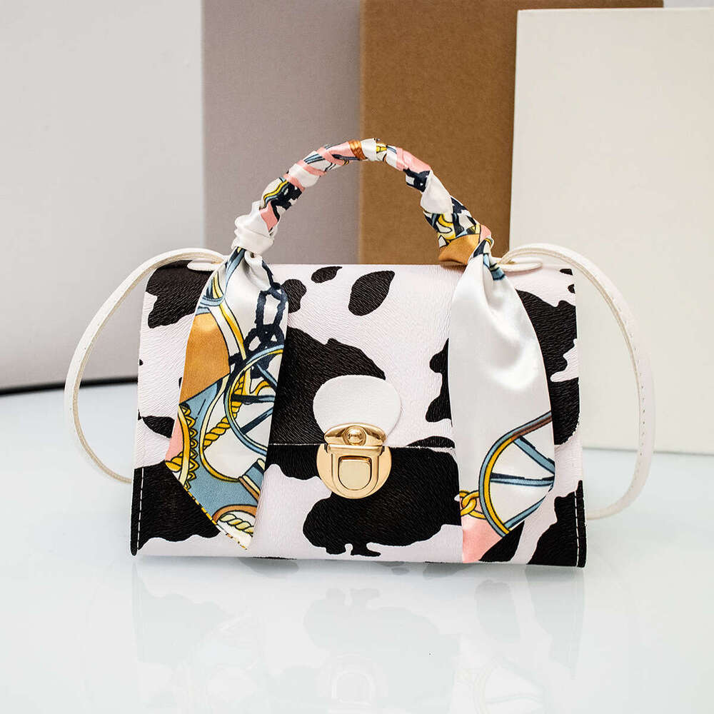 Ladies Handbag Fresh And Sweet Diagonal Cross Summer Foreign Trade Women's Wer Material Small Square Bag