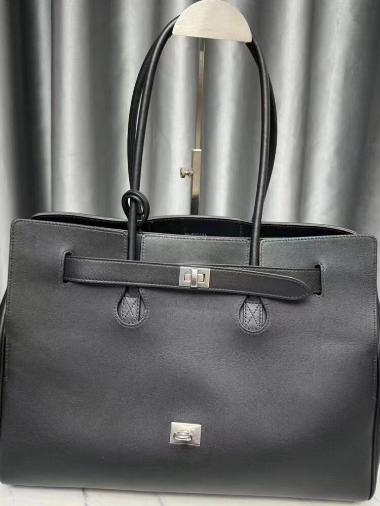 New Fashion Women Large Capacity Totes Handbag Black Motorcycle Shoulder Designer Hasp Ladies Cow Split Leather Bag Satchels