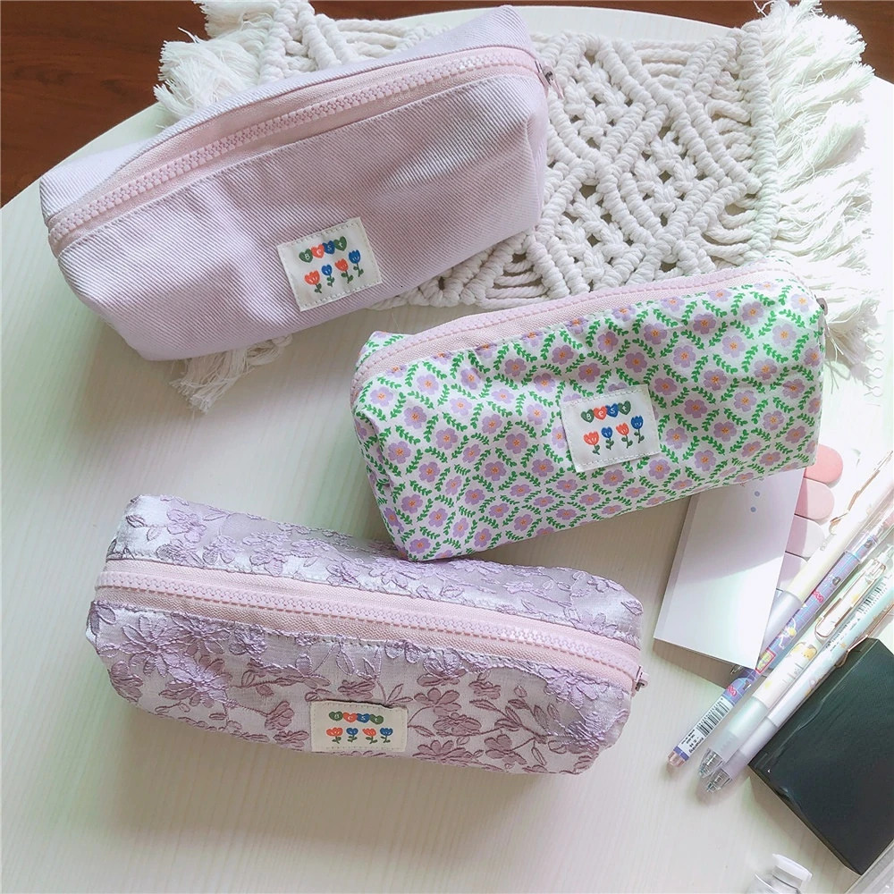 Purple Sweet Flower Makeup Bag Student Pencil Box Fashionable Female Cute Canvas Makeup Bag Beauty Makeup Bag 241212