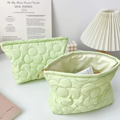 Womens white cotton makeup bag bedding cotton soft makeup bag zipper large makeup bag 241212