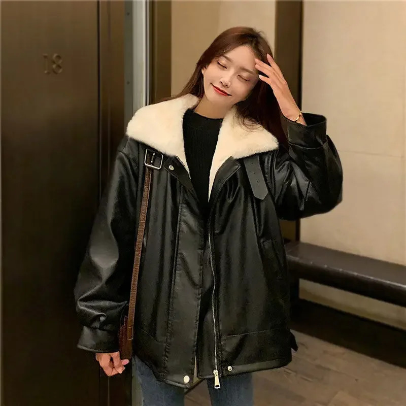 Vintage Thick Warm Leather Jacket Winter Womens Plush Loose Fur Integrated Collar Long Sleeve Jacket Korean Womens Street Clothing 241210