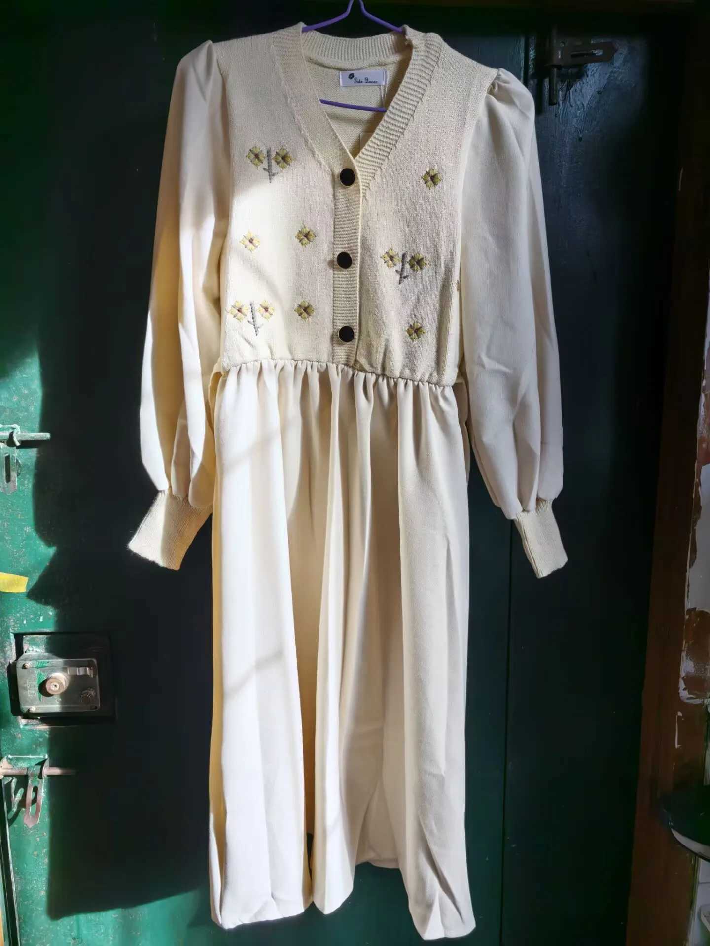 Autumn Winter Fashion Materni Dress Long Sleeve V-neck Vintage Embroidery Pregnant Woman Empired Dress Princess Par DressesXJ241213
