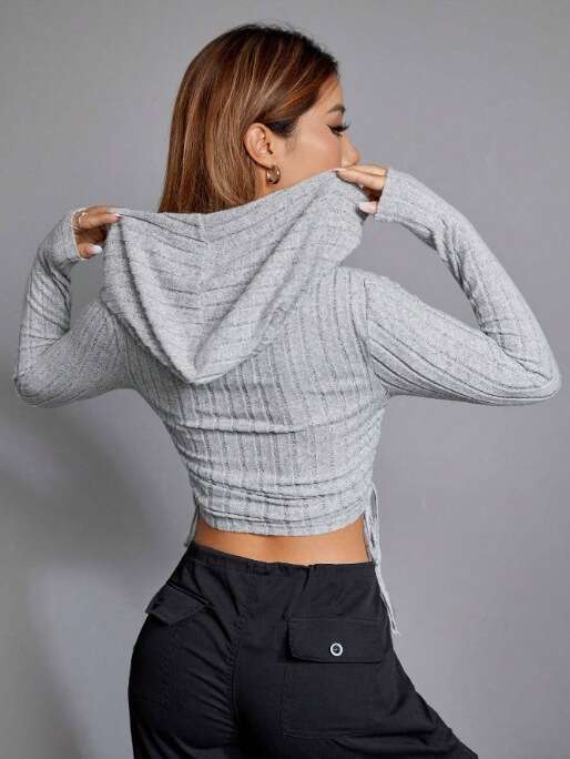 European and American women's 2024 spicy girl short drawstring long sleeved T-shirt looks slim with exposed navel hooded sweatshirt