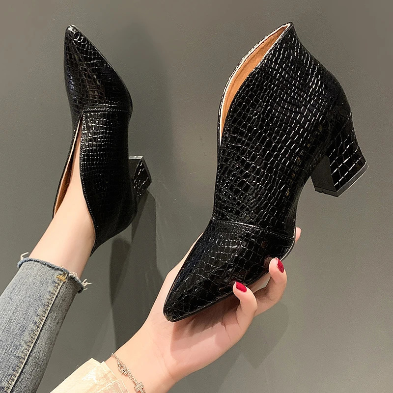 Spring/Summer Fashion Pointed Toe Thick High Heels Womens Comfortable High Temperature High Heels 241213