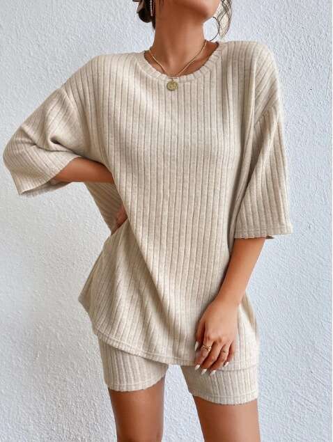 2024 New Knitted Casual Fashion Spring Commuter Round Neck Loose Women's Shorts Set for Europe and America