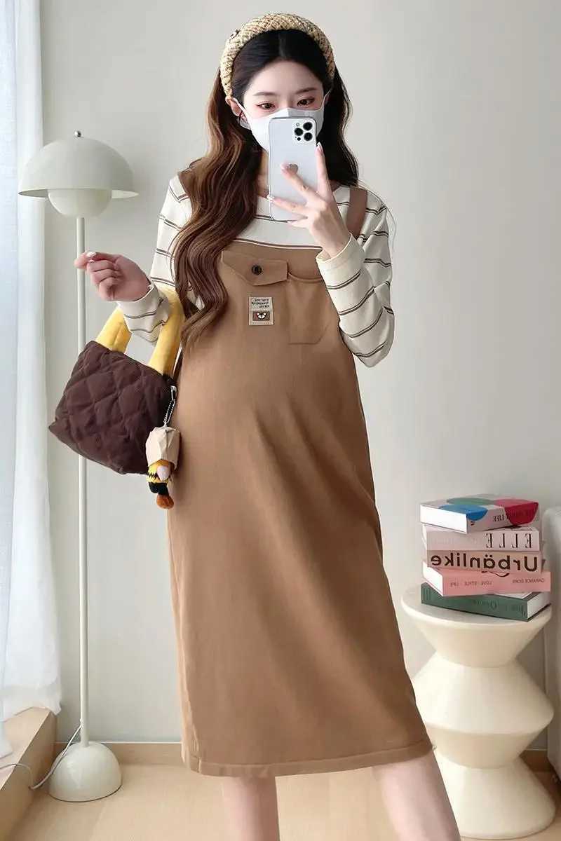 Korean Sle Materni Autumn Clothes Long Sleeve Striped Patchwork Pregnant Woman Knit Dress Fashion Pregnancy Faux Two PiecesXJ241213