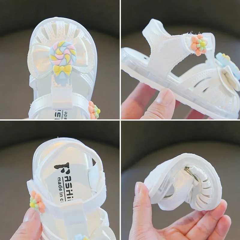 Sandals Summer LED Light Baby Girl Sandals Fashion Cute Candy Flower Soft Sole Toddler Shoes Kids Hollow Out Glowing Up Princess Sandals H241213