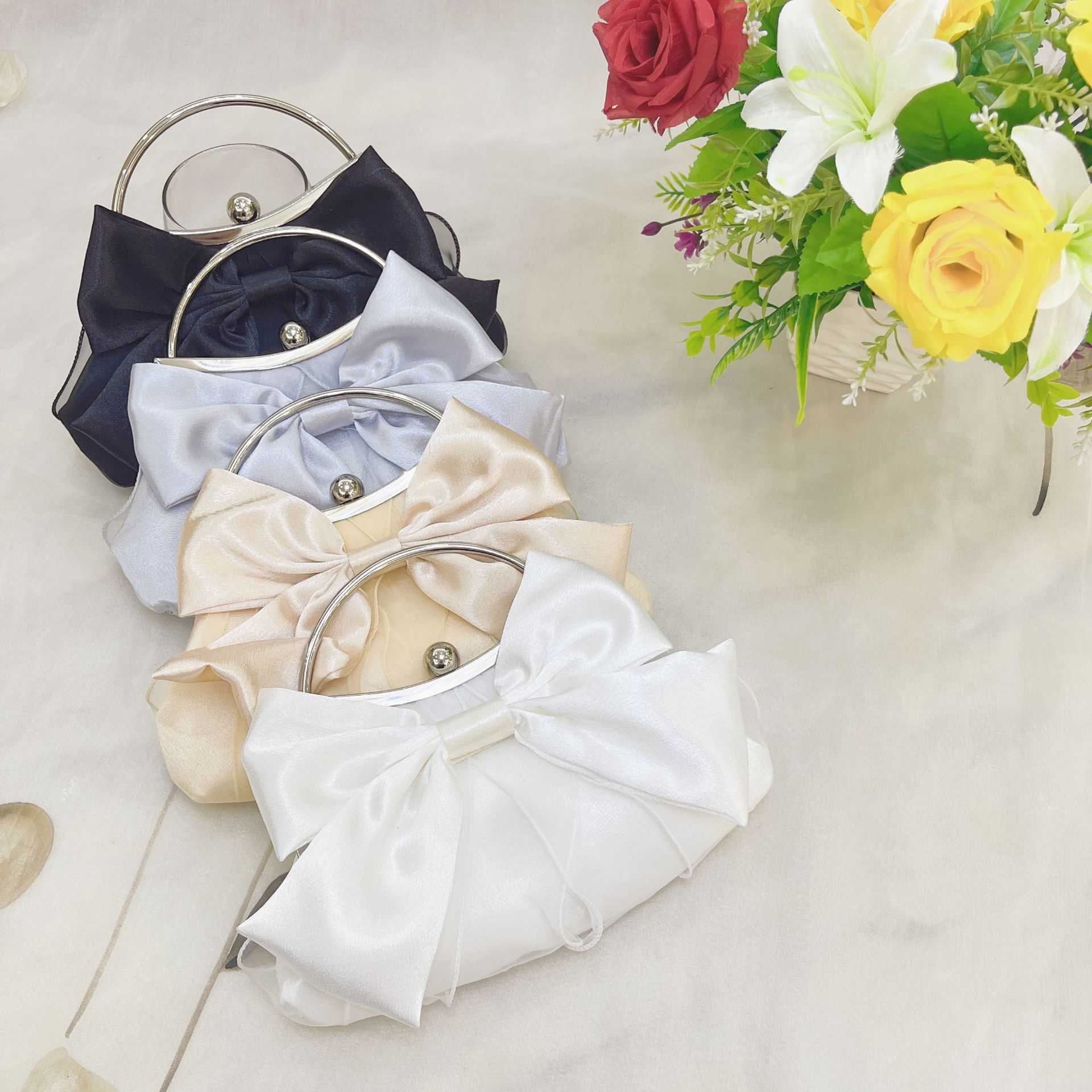 Clutch Bag Bowknot Lolita Bag Pearl Chain Hanfu Bag Cheongsam Handbag Crossbody Fairy Soft Girl Small Bag 240920