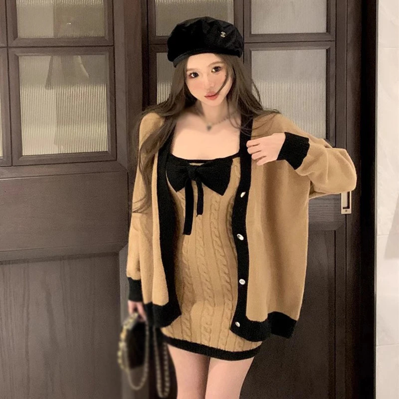 Womens contrasting color Korean version bow ultrathin sweet dress sleeveless Camisol twisted knit sexy and fashionable 241212