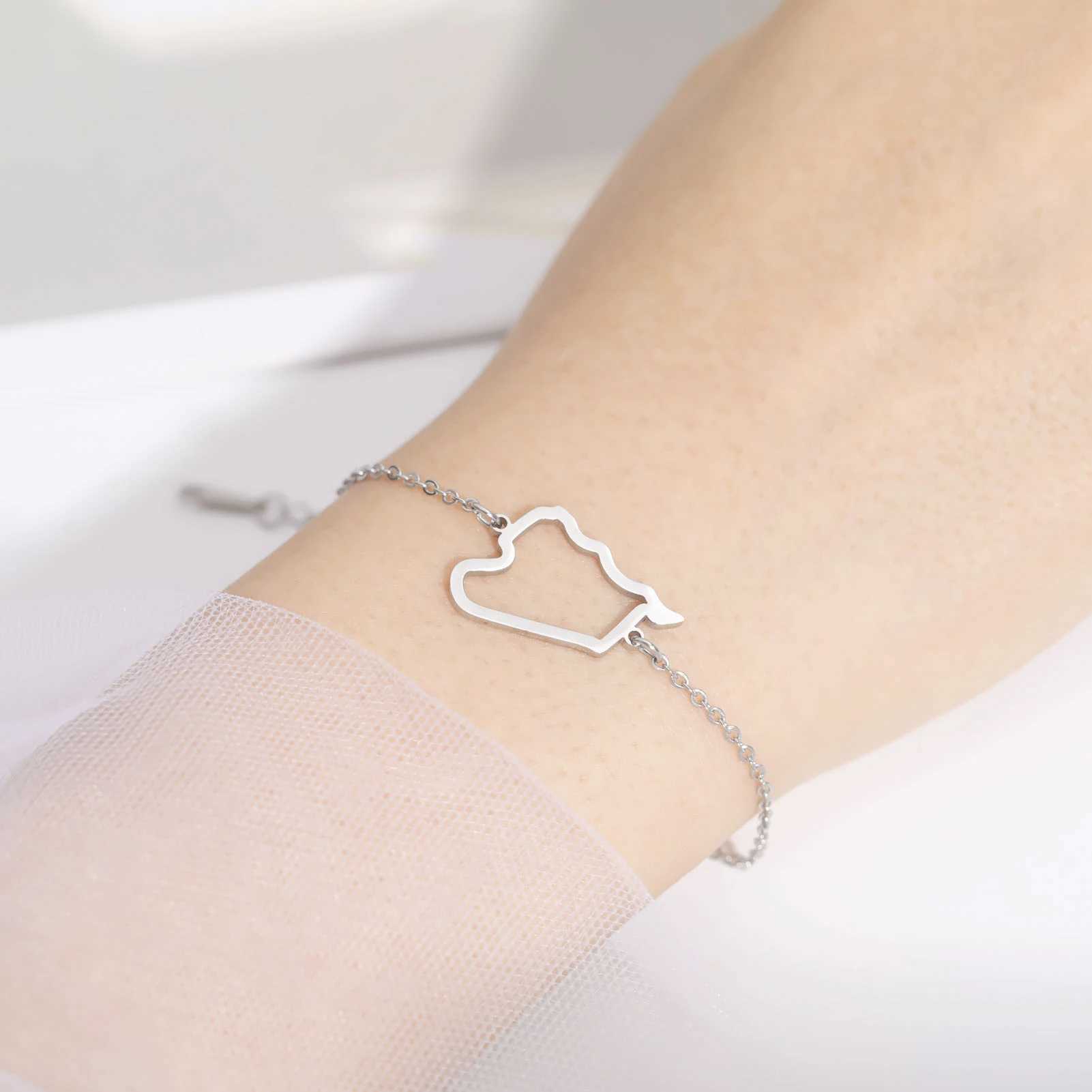 Hollow Syria M Egypt Lebanon Yemen M Bracelet Stainl Steel Gold Color Bracelet for Friend Memorial GiftXJ241214