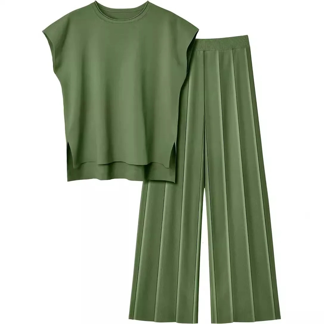 European And American Style Knitted Fashion Summer Casual Suit Elegant Sleeveless Vest Sweater Wideleg Pants Twopiece Set 241203