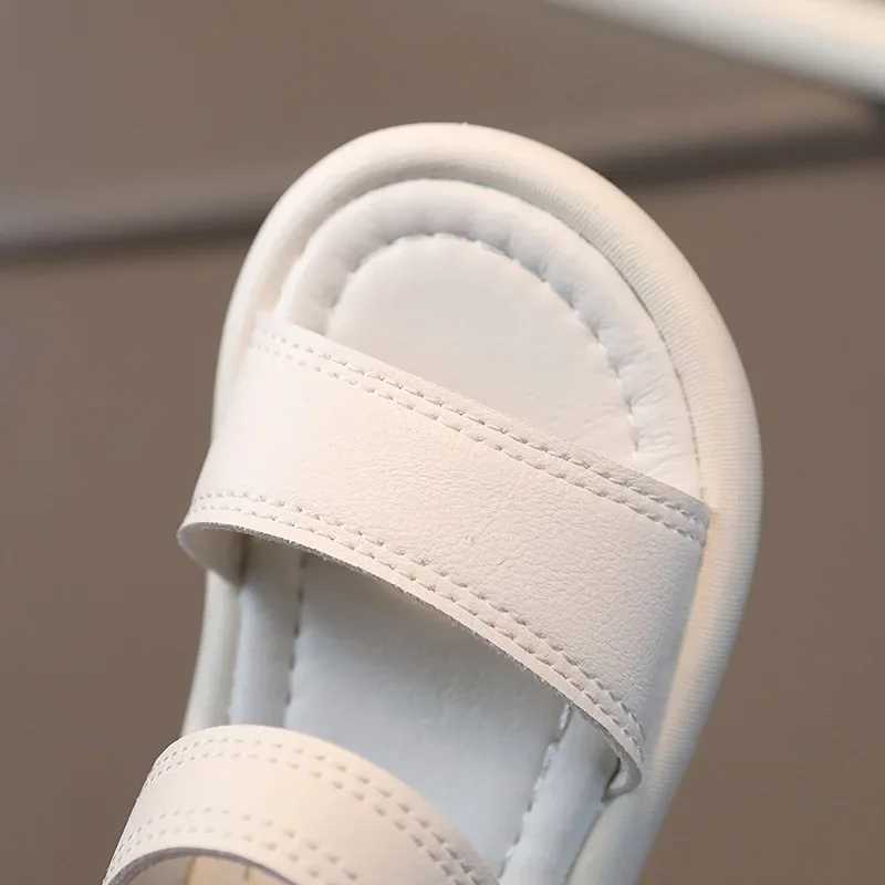 Sandals Comfortable Kids Sandals for Boys Girls Children Beige Beach Shoes Toddler Stylish Black Fully Flat Baby Sandals 2-7 Years G12272 H250212