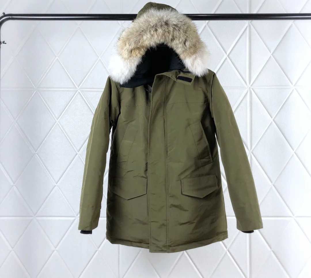 Classic mens down jacket waterproof and warm outdoor Parka luxury brand real coyote down jacket high-quality W241213