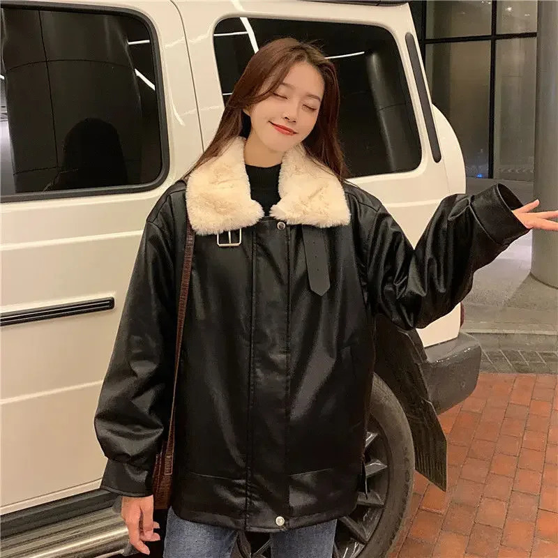 Vintage Thick Warm Leather Jacket Winter Womens Plush Loose Fur Integrated Collar Long Sleeve Jacket Korean Womens Street Clothing 241210