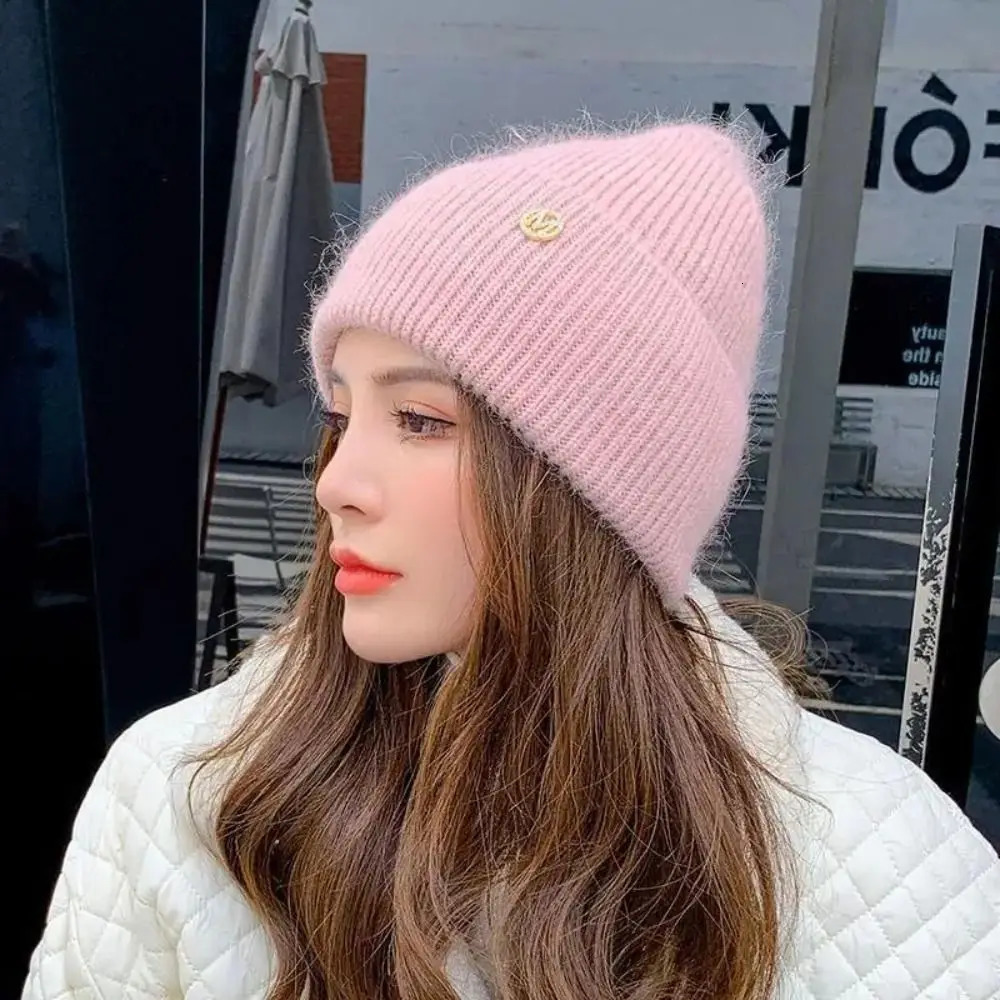 Plush womens winter hat windproof thick warm rabbit fur knitted hat solid color skull 241205