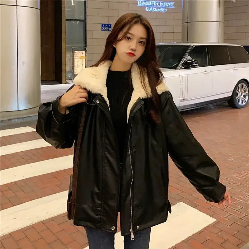 Vintage Thick Warm Leather Jacket Winter Womens Plush Loose Fur Integrated Collar Long Sleeve Jacket Korean Womens Street Clothing 241210