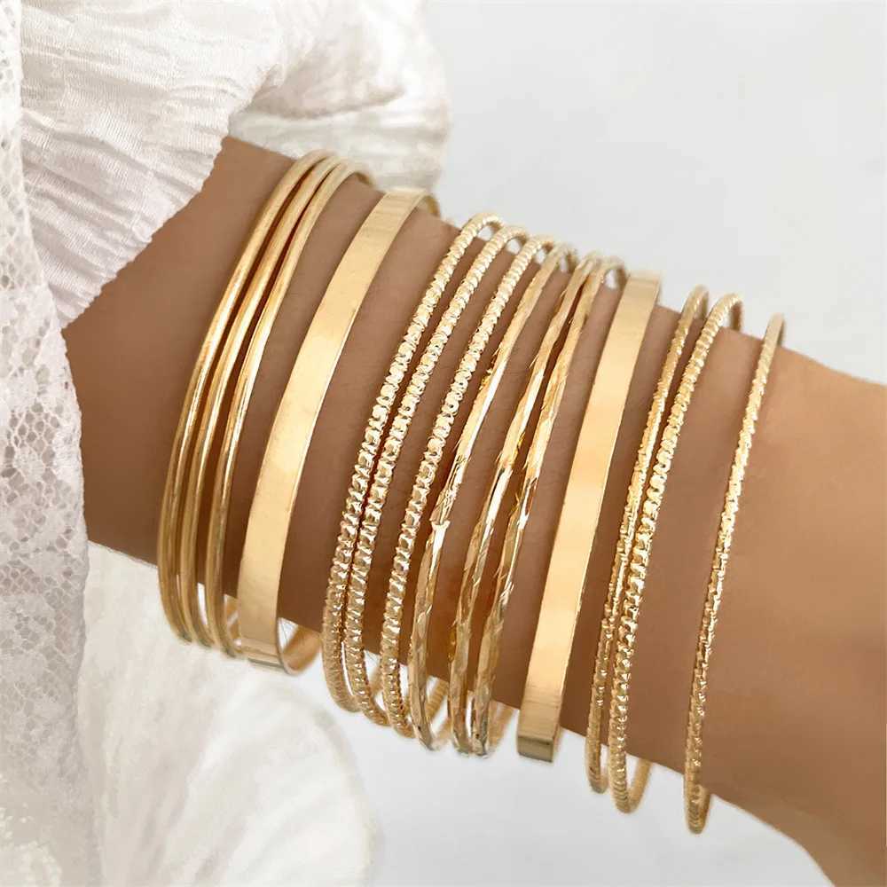 Vintage Exaggerate Wide Bracelet Set for Women Gold Color Smooth Surface Irregularity Multi-Piece Set Bangle Couple Jewelry GiftXJ241214