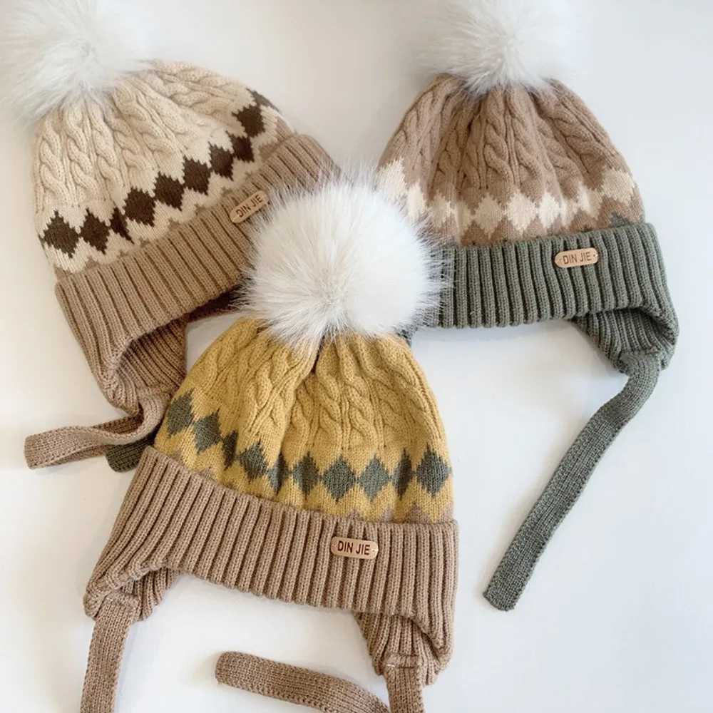 New 2-5 year baby knitted hat warm and thick childrens ear cap windproof knitted wool hat autumn and winter W241213