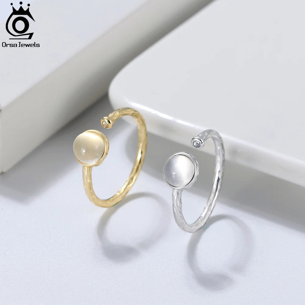 ORSA JEWELS Hammered Sterling Silver Handmade Adjustable Ring with 6mm Genuine Natural Moonstone Gemstone Jewelry for Girl GMR08 241214