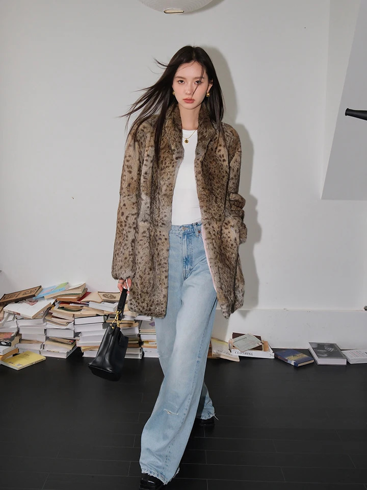 Rabbit Fur Frame Collar Fashion Womens Fur Coat Classic Leopard Pattern Elegant Fur Coat Medium Length Warm 241210