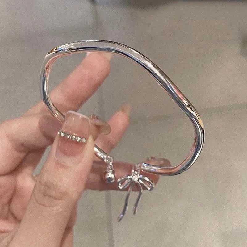 New Tren Silver Color Bowknot Bracelet for Women Cute Romantic Round Ball Adjustable Cuff Bracelet Jewelry Birtay GiftXJ241214