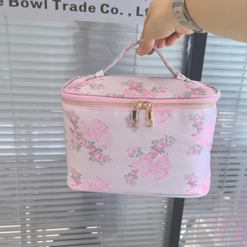 Large capacity travel makeup bag flower portable makeup storage bag printed nylon storage bag with handle 241212