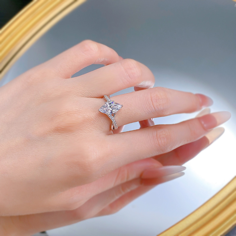 Choucong Brand New Wedding Rings Luxury Jewelry Handmade Genuine 100% S925 Sterling Silver Marquise Cut White Moissanite Diamond Elegant Women Engagem