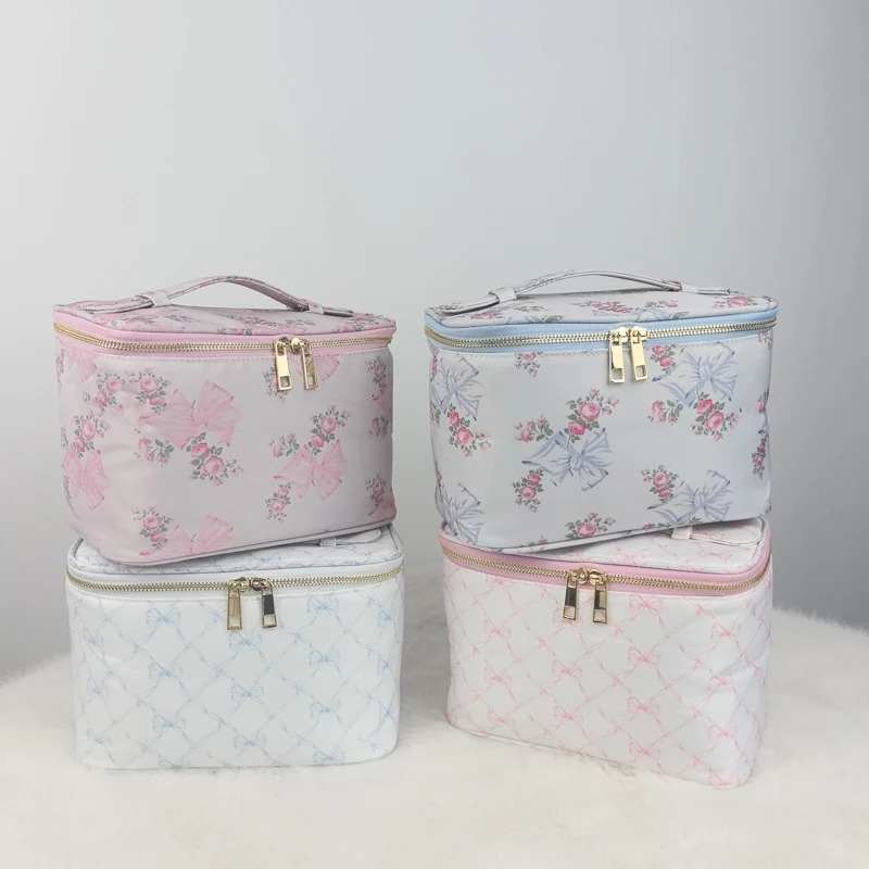 Large capacity travel makeup bag flower portable makeup storage bag printed nylon storage bag with handle 241212