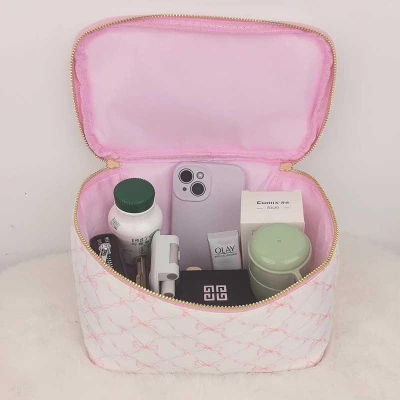 Large capacity travel makeup bag flower portable makeup storage bag printed nylon storage bag with handle 241212