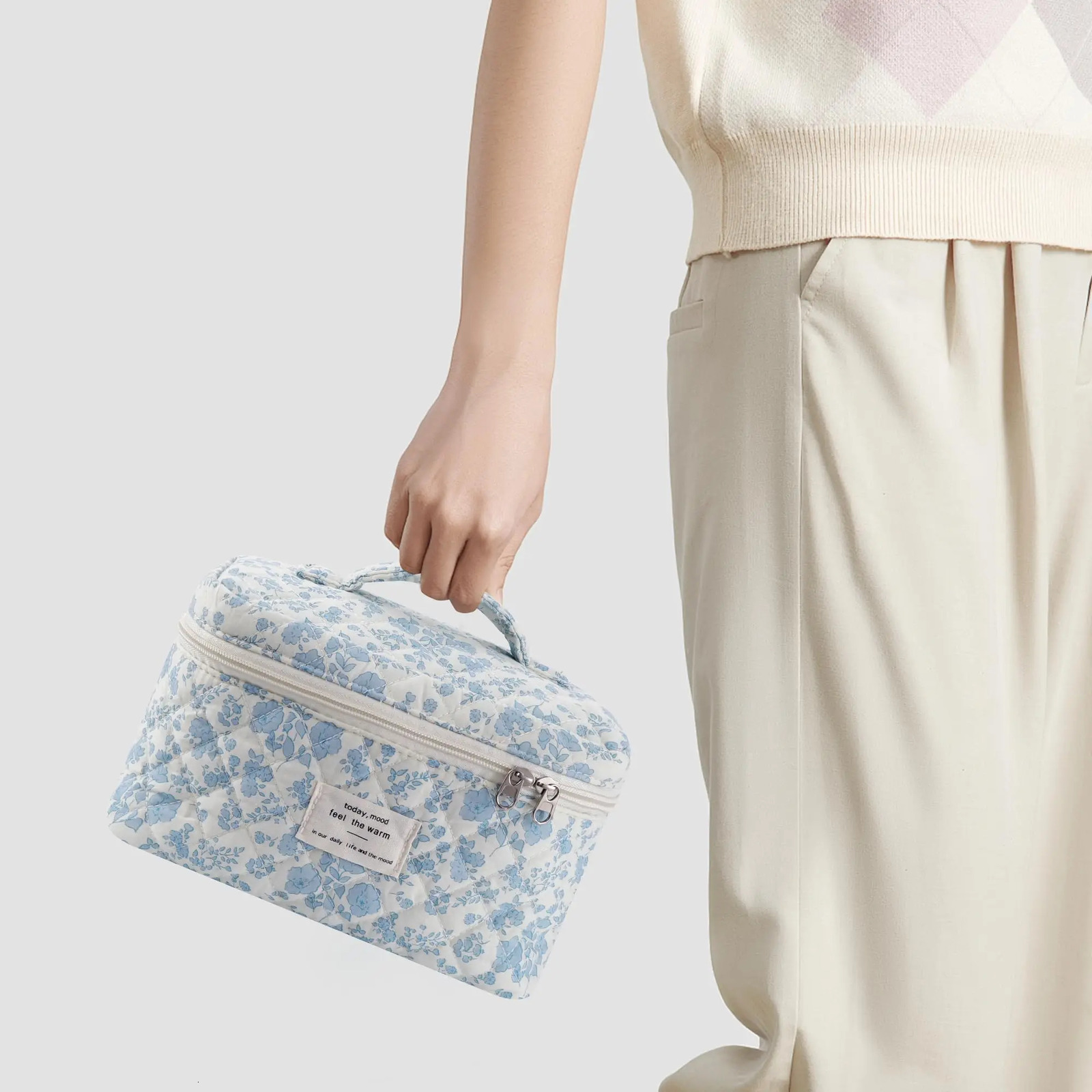 3-Piece Cotton Quilted Makeup Bag Set for Women Zipper Makeup Organizer Womens Bag Handbag Portable Womens Toilet Cover 241212