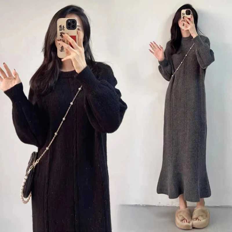 Autumn Winter Luxury Materni Fishtail Dress Thick Warm Long Sleeve O-neck Pregnant Woman Knitted Dress New Year Par ClothesXJ241213