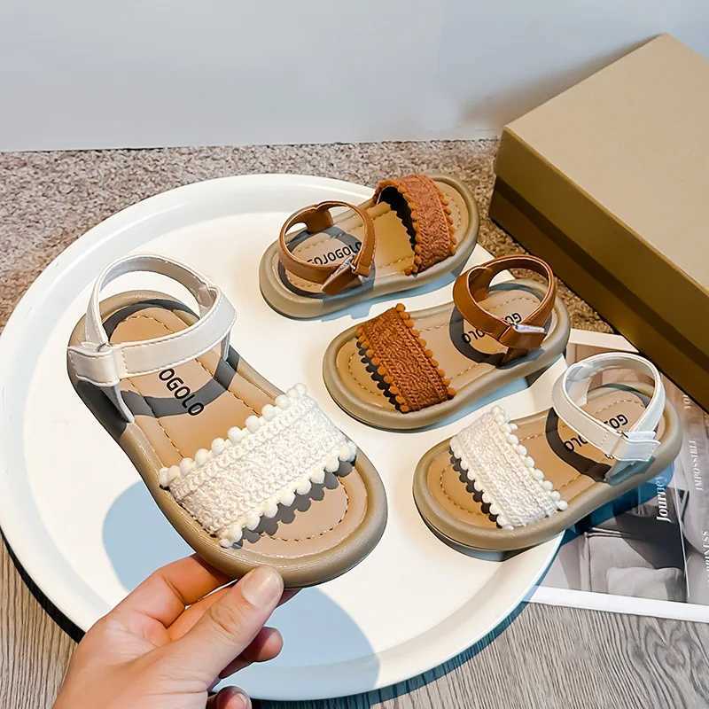 Sandals Chic Crochet Shoes Kids Girl Platform Sandals Cute Pompom Baby Sandals for Girls New Arrival Fashion Children Summer Shoe H05127 H241213