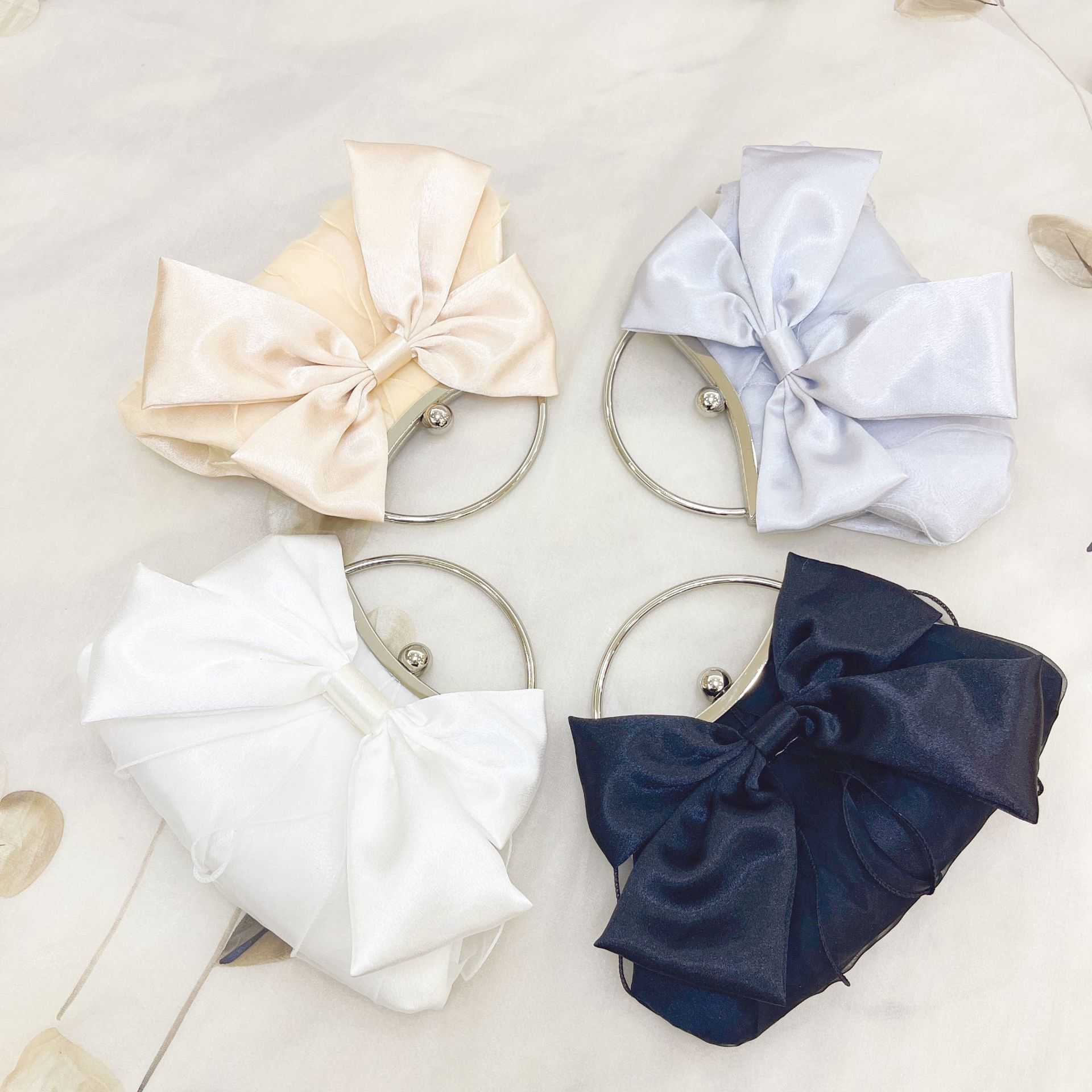 Clutch Bag Bowknot Lolita Bag Pearl Chain Hanfu Bag Cheongsam Handbag Crossbody Fairy Soft Girl Small Bag 240920