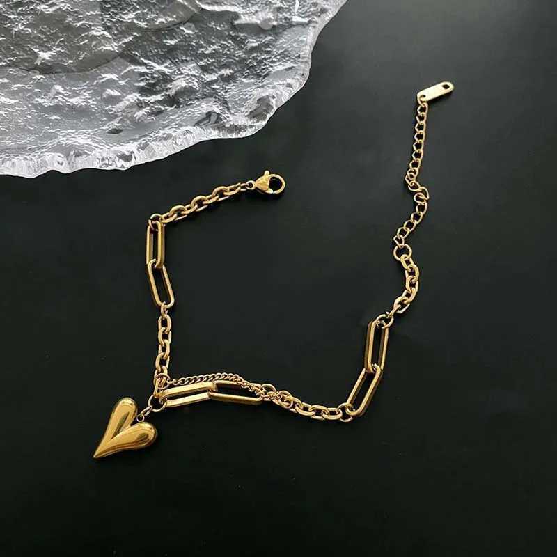2024 New Tren Gold Color Heart Tassel Pendant Bracelet For Women Stainl Steel Metal Texture Charm Bracelet Jewelry GiftXJ241214