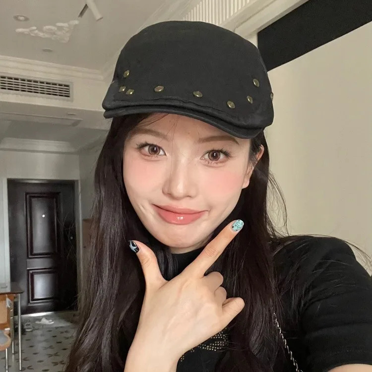 Rivet front hat childrens retro spice girl strap womens mens artist beret outdoor fashion M5 241210