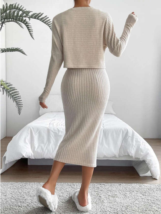 2023 casual suit women's autumn new style pit stripe fleece long sleeved top with suspender skirt