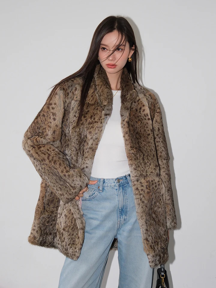 Rabbit Fur Frame Collar Fashion Womens Fur Coat Classic Leopard Pattern Elegant Fur Coat Medium Length Warm 241210
